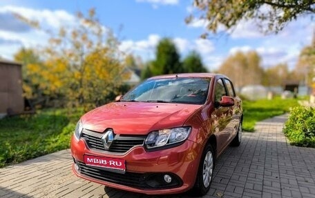 Renault Sandero II рестайлинг, 2015 год, 1 000 000 рублей, 1 фотография