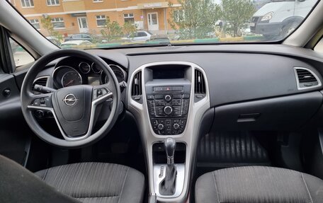 Opel Astra J, 2012 год, 700 000 рублей, 1 фотография