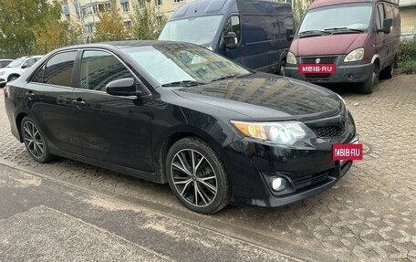 Toyota Camry, 2014 год, 1 880 000 рублей, 3 фотография