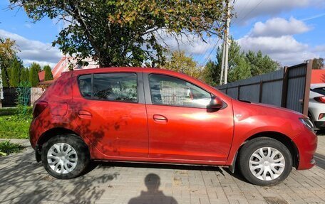 Renault Sandero II рестайлинг, 2015 год, 1 000 000 рублей, 3 фотография