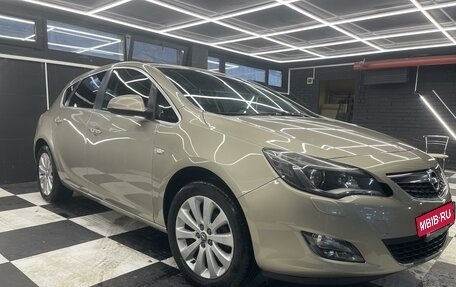 Opel Astra J, 2011 год, 975 000 рублей, 3 фотография