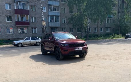 Jeep Grand Cherokee, 2017 год, 3 500 000 рублей, 2 фотография