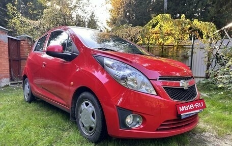 Chevrolet Spark III, 2011 год, 635 000 рублей, 2 фотография