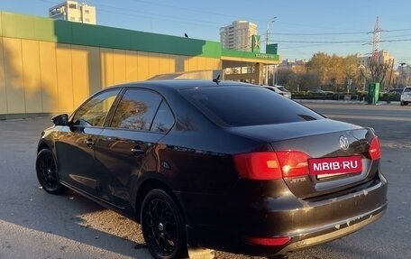 Volkswagen Jetta VI, 2012 год, 1 080 000 рублей, 14 фотография