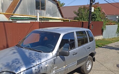 Chevrolet Niva I рестайлинг, 2004 год, 265 000 рублей, 8 фотография