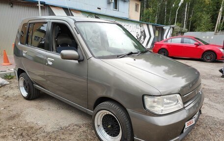 Nissan Cube II, 2001 год, 265 000 рублей, 2 фотография