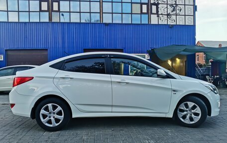 Hyundai Solaris II рестайлинг, 2015 год, 1 257 000 рублей, 8 фотография