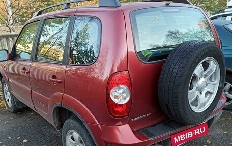 Chevrolet Niva I рестайлинг, 2010 год, 510 000 рублей, 3 фотография