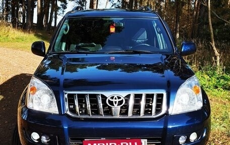 Toyota Land Cruiser Prado 120 рестайлинг, 2007 год, 2 500 000 рублей, 2 фотография