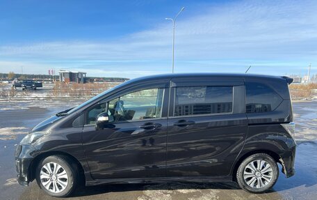 Honda Freed I, 2012 год, 1 385 000 рублей, 18 фотография