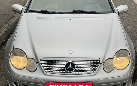 Mercedes-Benz C-Класс, 2004 год, 1 100 000 рублей, 6 фотография