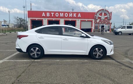 Hyundai Solaris II рестайлинг, 2021 год, 1 630 000 рублей, 17 фотография