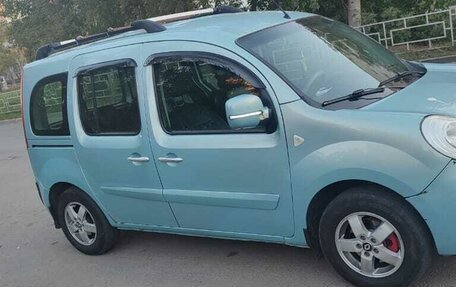 Renault Kangoo II рестайлинг, 2012 год, 820 000 рублей, 2 фотография