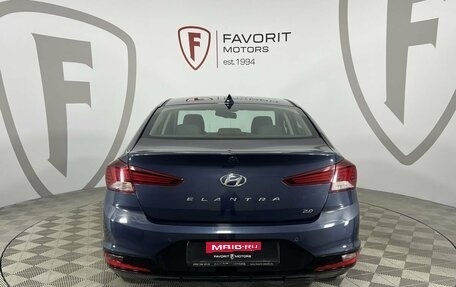 Hyundai Elantra VI рестайлинг, 2019 год, 1 850 000 рублей, 3 фотография