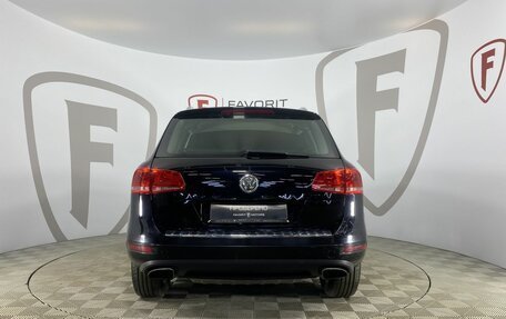 Volkswagen Touareg III, 2013 год, 1 850 000 рублей, 3 фотография