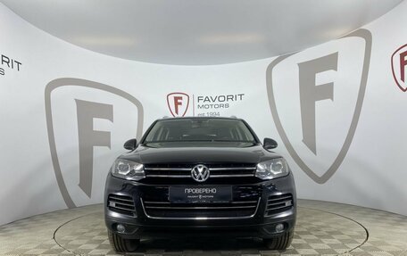 Volkswagen Touareg III, 2013 год, 1 850 000 рублей, 2 фотография