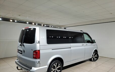 Volkswagen Caravelle T6 рестайлинг, 2017 год, 2 860 000 рублей, 8 фотография