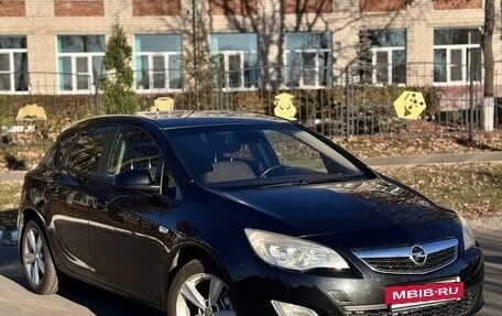 Opel Astra J, 2012 год, 805 000 рублей, 2 фотография