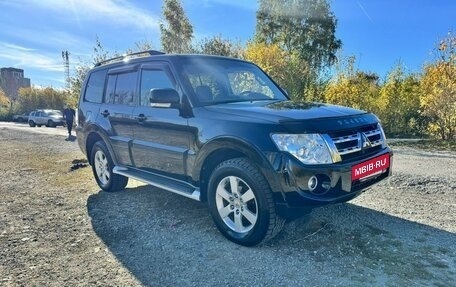 Mitsubishi Pajero IV, 2011 год, 2 210 000 рублей, 2 фотография