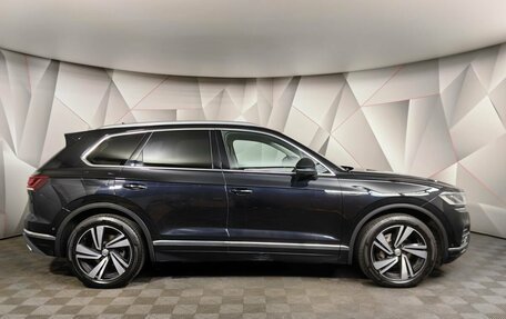 Volkswagen Touareg III, 2019 год, 4 855 000 рублей, 6 фотография