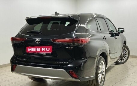 Toyota Highlander, 2024 год, 7 550 000 рублей, 4 фотография