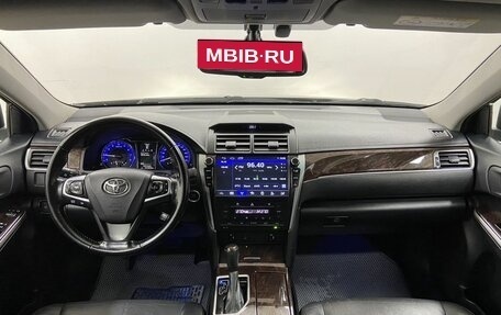 Toyota Camry, 2017 год, 2 675 000 рублей, 17 фотография