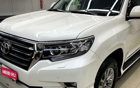 Toyota Land Cruiser Prado 150 рестайлинг 2, 2018 год, 6 500 000 рублей, 7 фотография