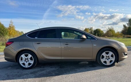 Opel Astra J, 2012 год, 950 000 рублей, 3 фотография