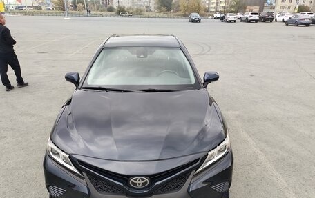 Toyota Camry, 2018 год, 2 550 000 рублей, 1 фотография