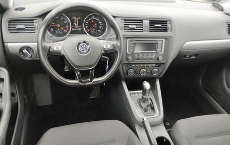 Volkswagen Jetta VI, 2015 год, 899 000 рублей, 8 фотография