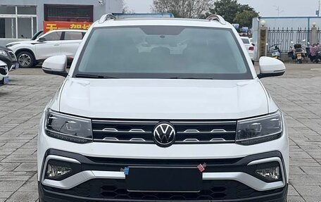 Volkswagen T-Cross I, 2020 год, 1 650 000 рублей, 7 фотография