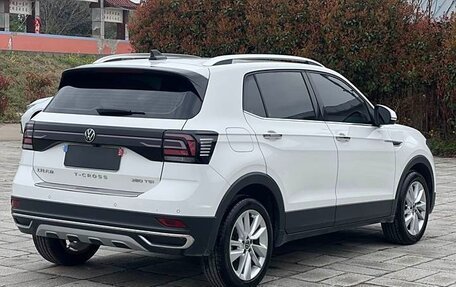 Volkswagen T-Cross I, 2020 год, 1 650 000 рублей, 5 фотография