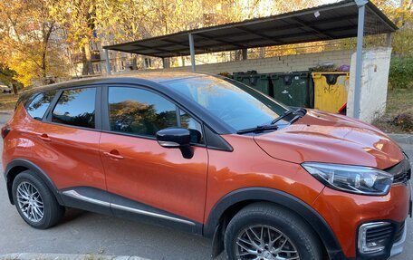 Renault Kaptur I рестайлинг, 2017 год, 1 600 000 рублей, 2 фотография