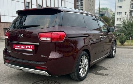 KIA Carnival III, 2017 год, 2 500 000 рублей, 4 фотография