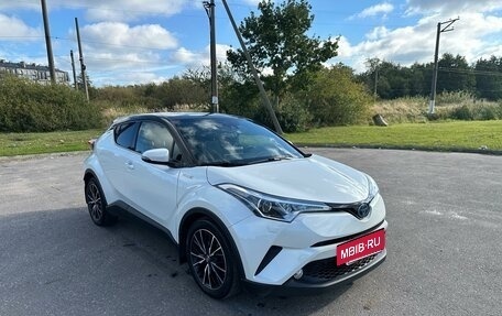 Toyota C-HR I рестайлинг, 2018 год, 2 700 000 рублей, 4 фотография