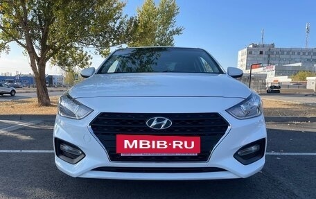 Hyundai Solaris II рестайлинг, 2019 год, 1 609 900 рублей, 2 фотография