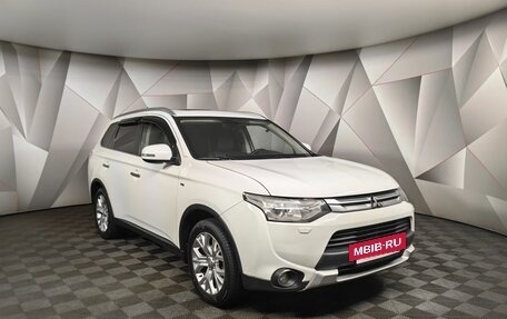 Mitsubishi Outlander III рестайлинг 3, 2014 год, 2 065 000 рублей, 3 фотография