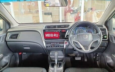 Honda Grace I, 2016 год, 1 250 000 рублей, 8 фотография