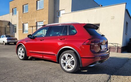 Volkswagen Tiguan II, 2018 год, 2 750 000 рублей, 7 фотография