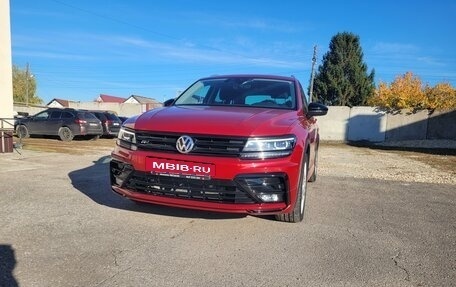 Volkswagen Tiguan II, 2018 год, 2 750 000 рублей, 2 фотография