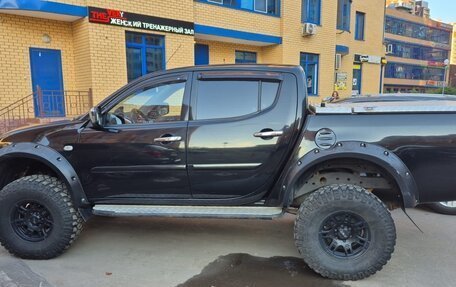 Mitsubishi L200 IV рестайлинг, 2014 год, 2 500 000 рублей, 2 фотография