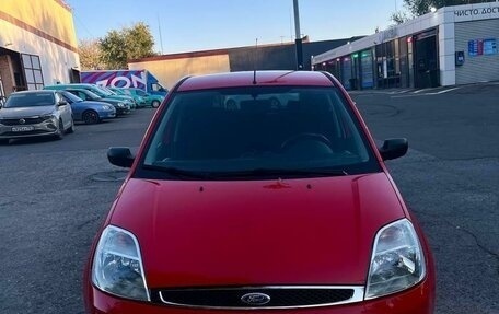 Ford Fiesta, 2005 год, 750 000 рублей, 4 фотография