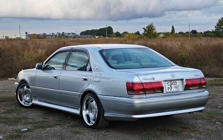 Toyota Crown, 2001 год, 2 000 000 рублей, 4 фотография