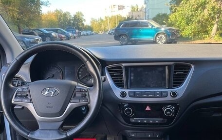 Hyundai Solaris II рестайлинг, 2018 год, 1 550 000 рублей, 9 фотография