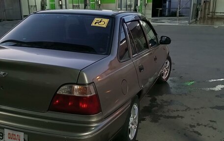 Daewoo Nexia I рестайлинг, 2004 год, 250 000 рублей, 13 фотография