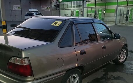 Daewoo Nexia I рестайлинг, 2004 год, 250 000 рублей, 18 фотография