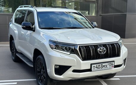 Toyota Land Cruiser Prado 150 рестайлинг 2, 2021 год, 7 200 000 рублей, 1 фотография