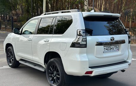 Toyota Land Cruiser Prado 150 рестайлинг 2, 2021 год, 7 200 000 рублей, 3 фотография