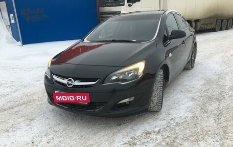 Opel Astra J, 2014 год, 990 000 рублей, 6 фотография