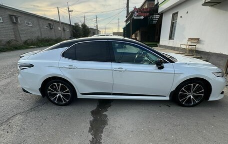 Toyota Camry, 2020 год, 3 050 000 рублей, 1 фотография